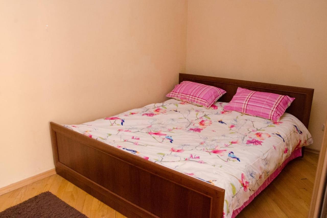 Svobody Avenue Apartment Lviv Dış mekan fotoğraf